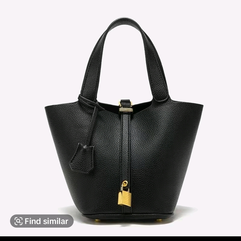 Elegant Black Leather Tote Bag